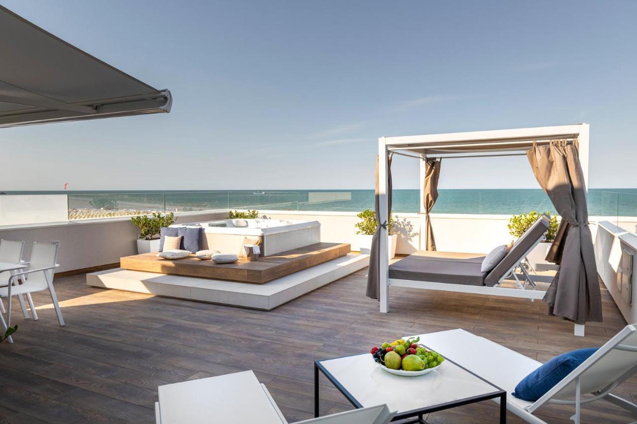 Litoraneo Suite Hotel 리미니 외부 사진